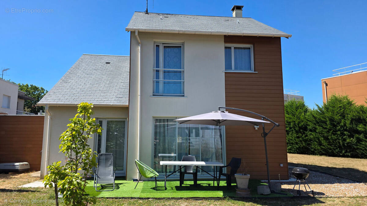 Maison à JOUE-LES-TOURS
