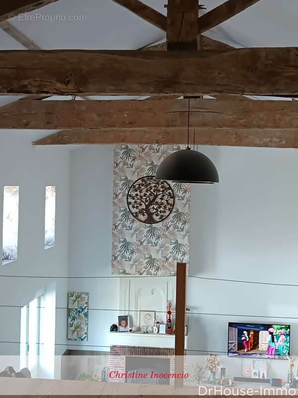 Maison à MONTLIEU-LA-GARDE