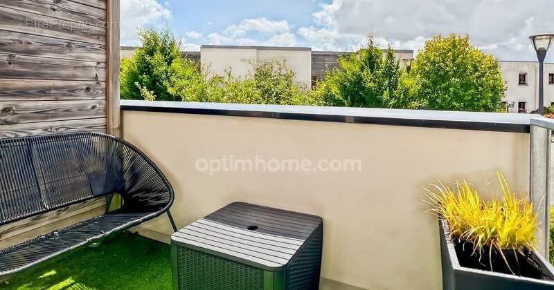 Appartement à VEZIN-LE-COQUET