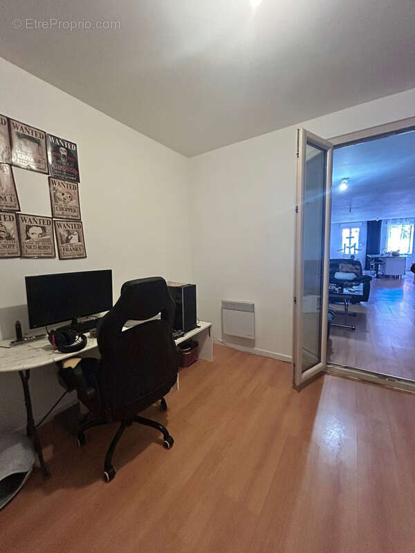 Appartement à SAINT-LAURENT-DE-LA-SALANQUE