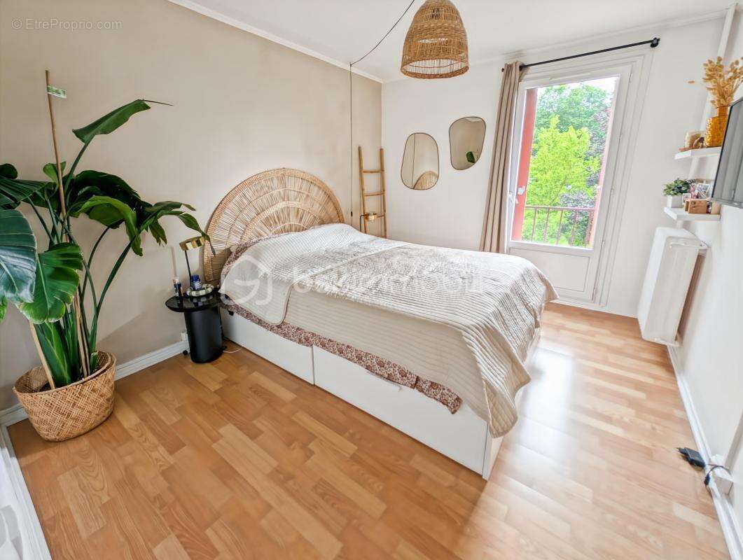 Appartement à CHELLES