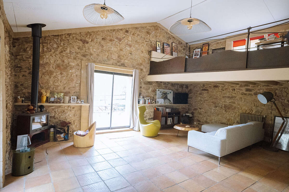 Maison à CAUSSES-ET-VEYRAN