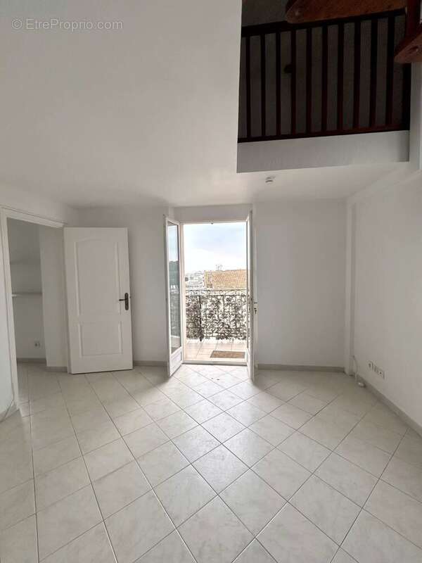 Appartement à LE CANNET