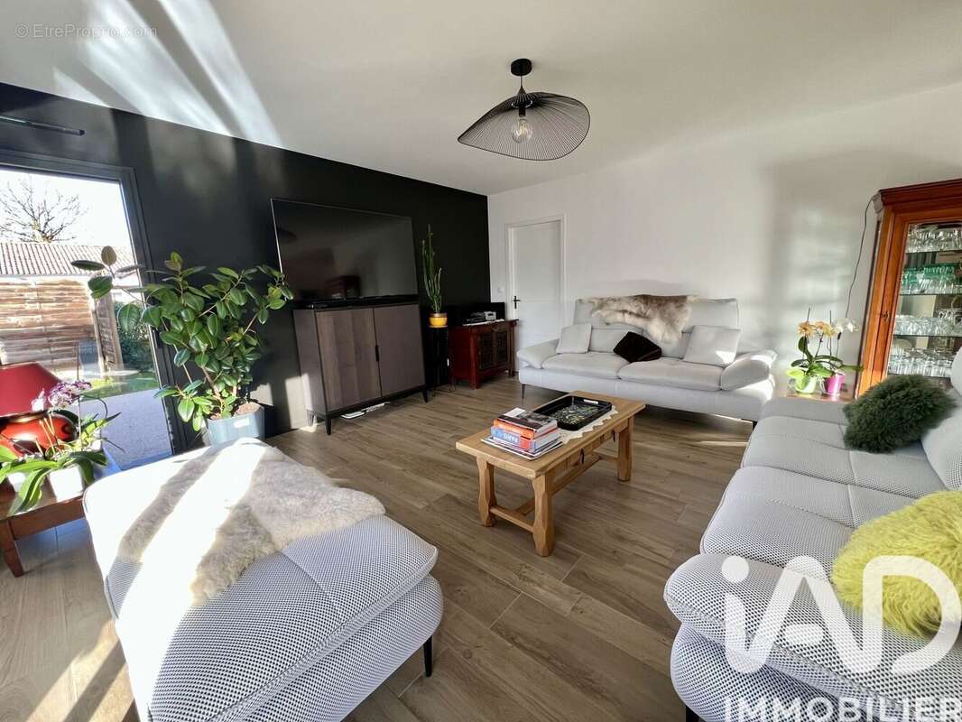 Photo 8 - Maison à NIEUL-LE-DOLENT