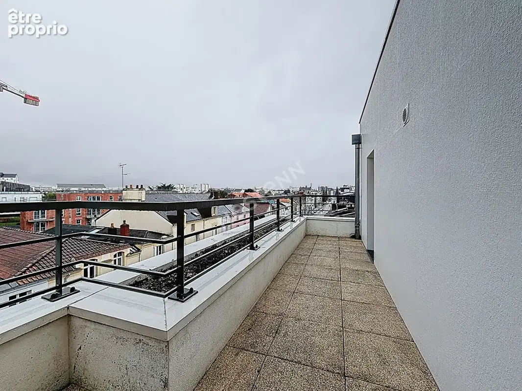 À vendre : Appartement 3 pièces à Rezé avec box et cave - secteur Pont Rousseau - photo 8