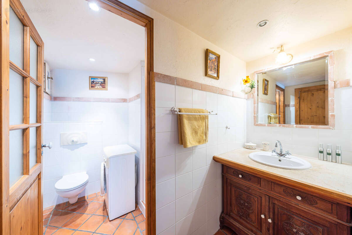 Appartement à TOURRETTES-SUR-LOUP