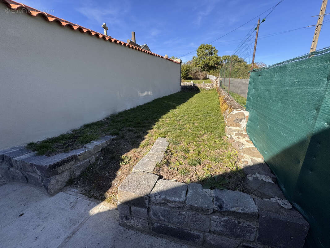 Maison à SAINT-FLOUR