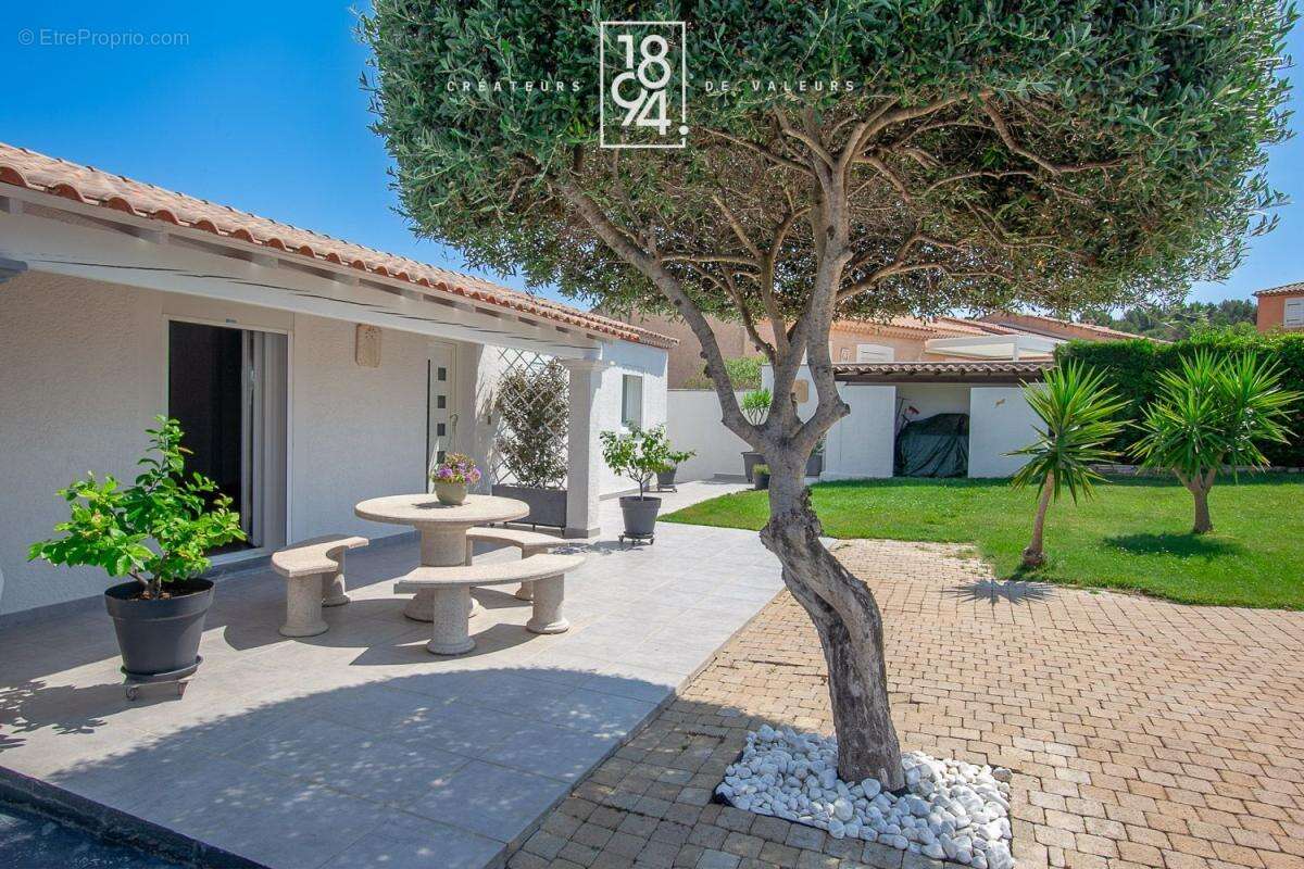 Maison traversante T4 de m² sur 110m² de terrain avec piscine, pool house et garage – Secteur Chantegrive - photo 16