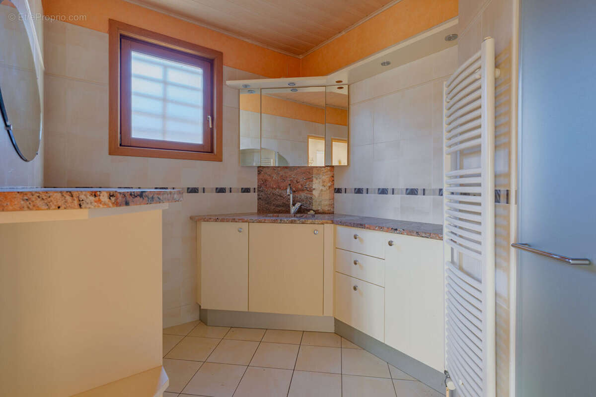 Maison à LA BOISSE