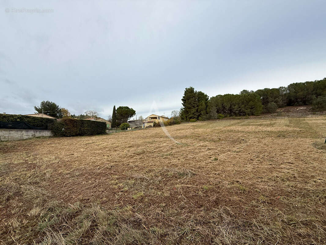 Terrain à LA DIGNE-D&#039;AMONT