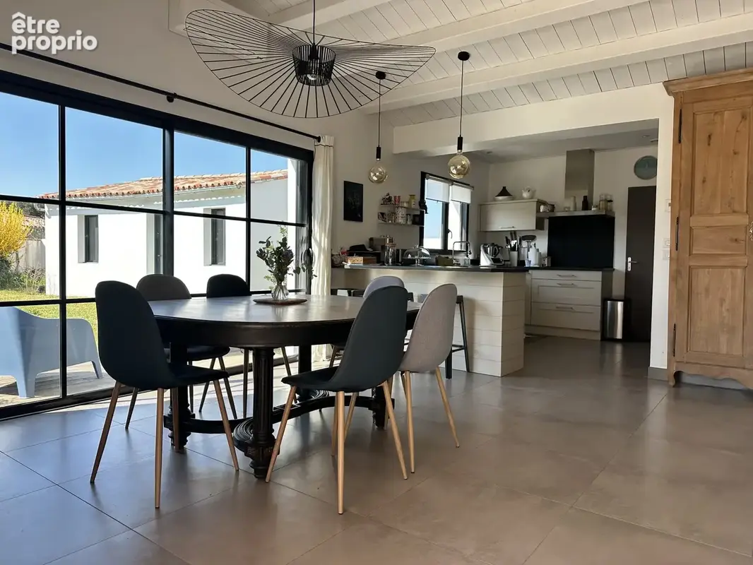 Maison 121 m² à Rivedoux-Plage  - photo 2