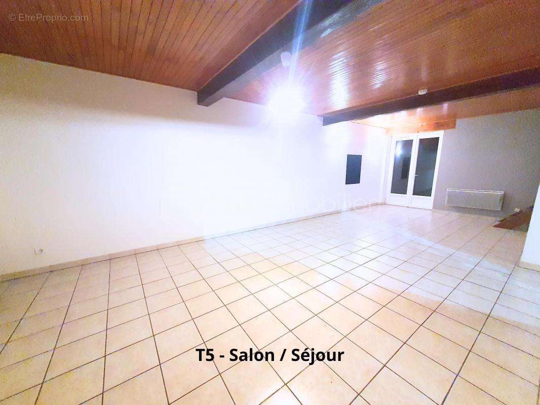 Appartement à CHATILLON-SUR-CHALARONNE