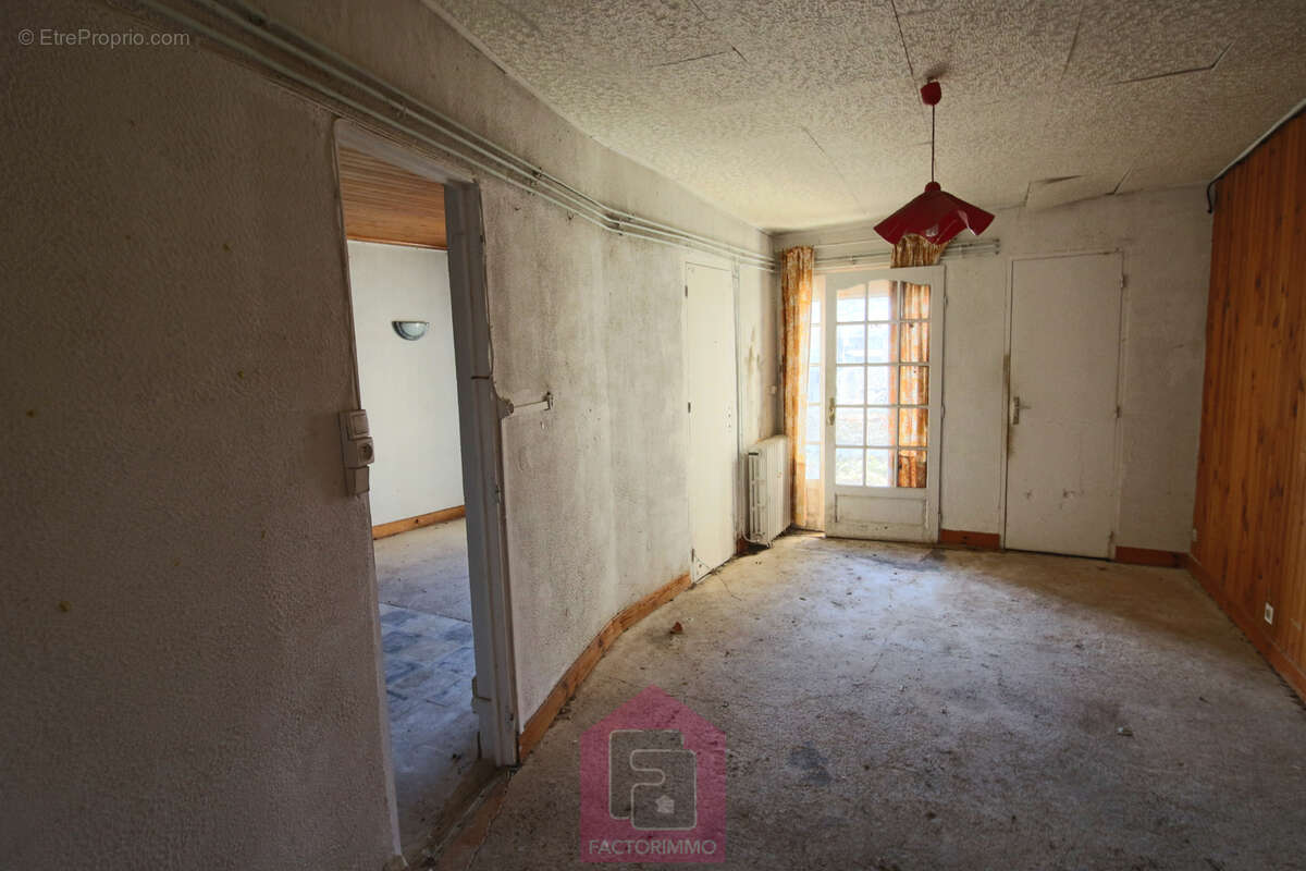 Maison de village avec possibilité  local commercial - photo 9
