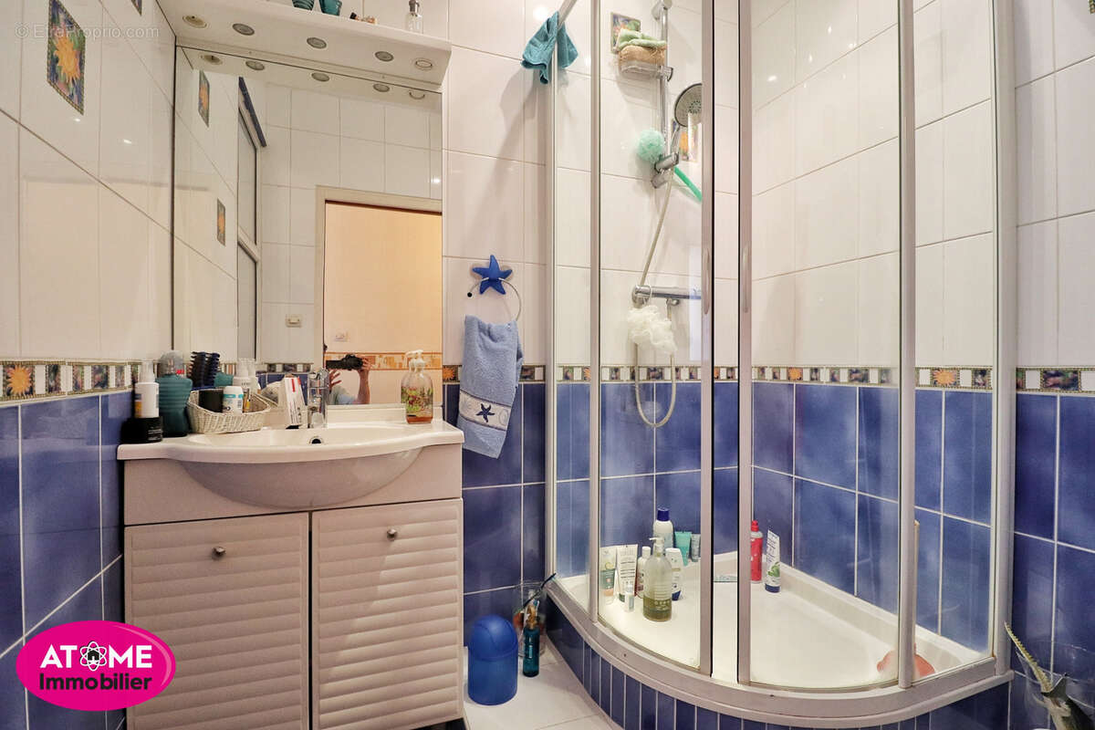 Appartement à AUBOUE