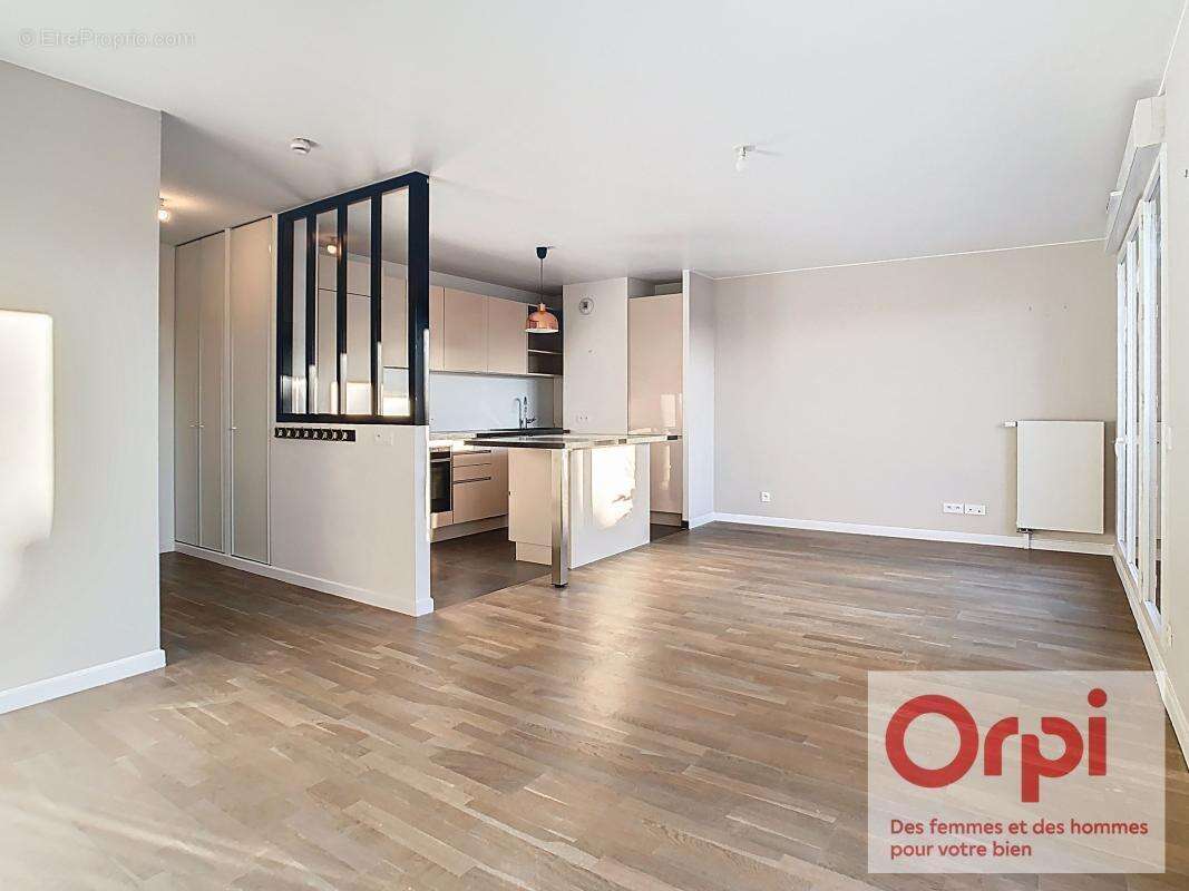 Appartement à ISSY-LES-MOULINEAUX