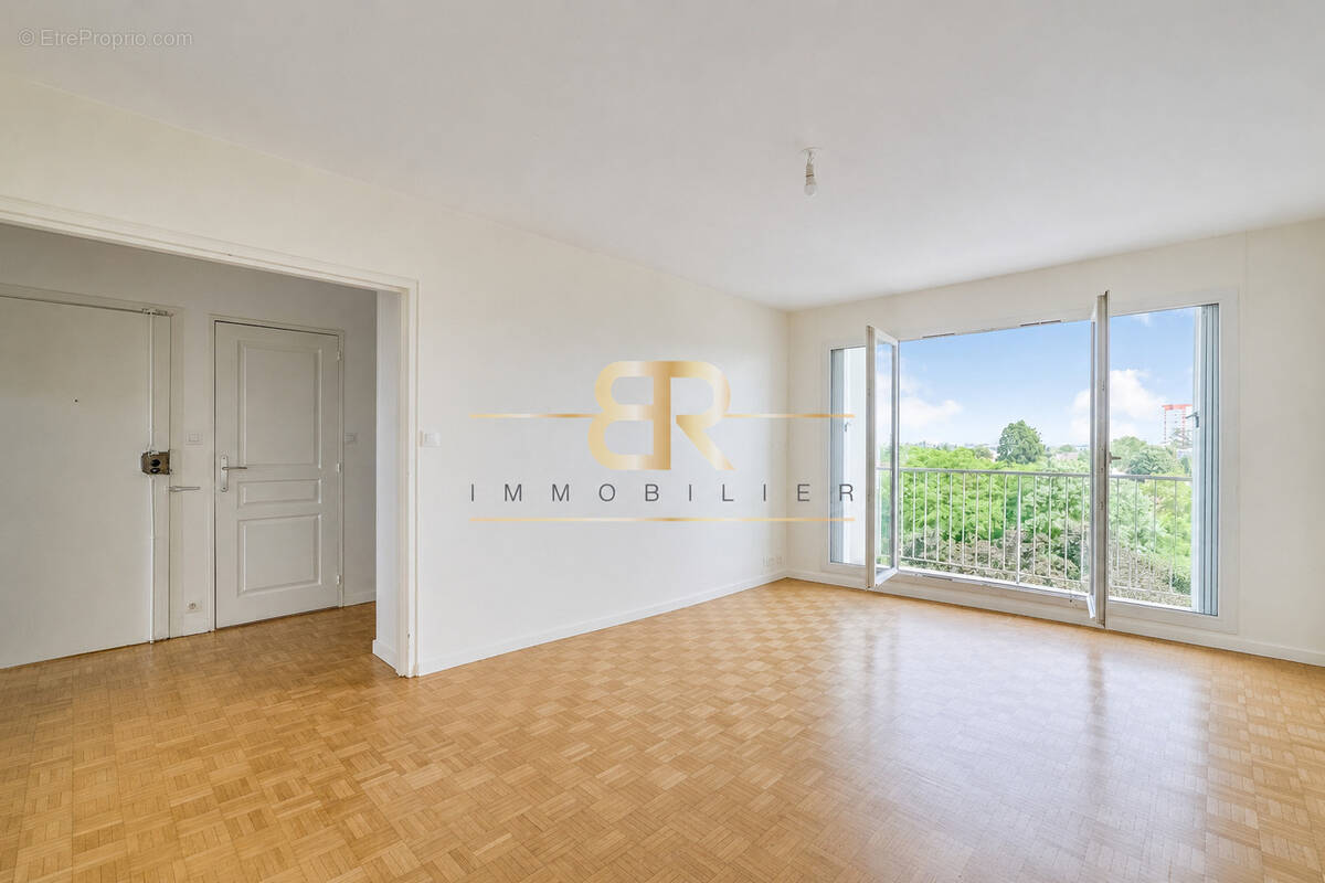 Appartement à SAINT-GRATIEN