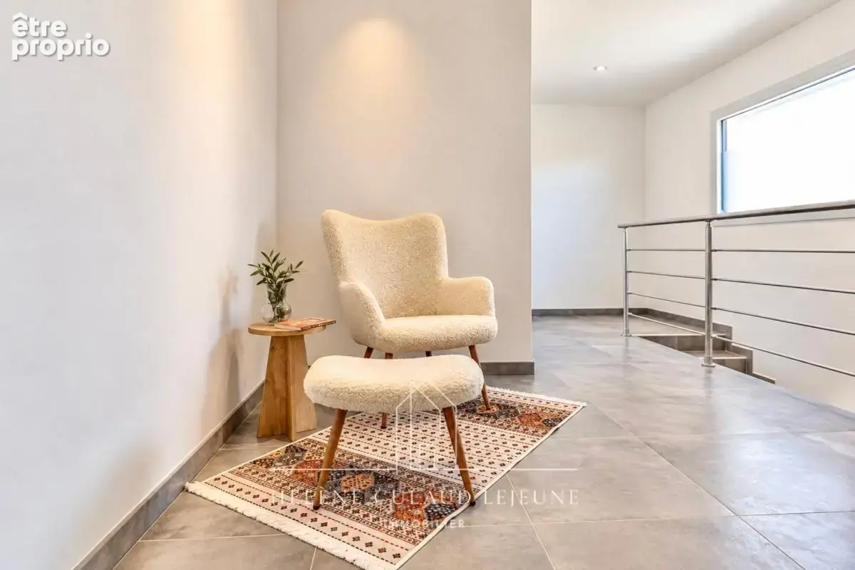Maison contemporaine - 160 m² - saint ave - photo 16