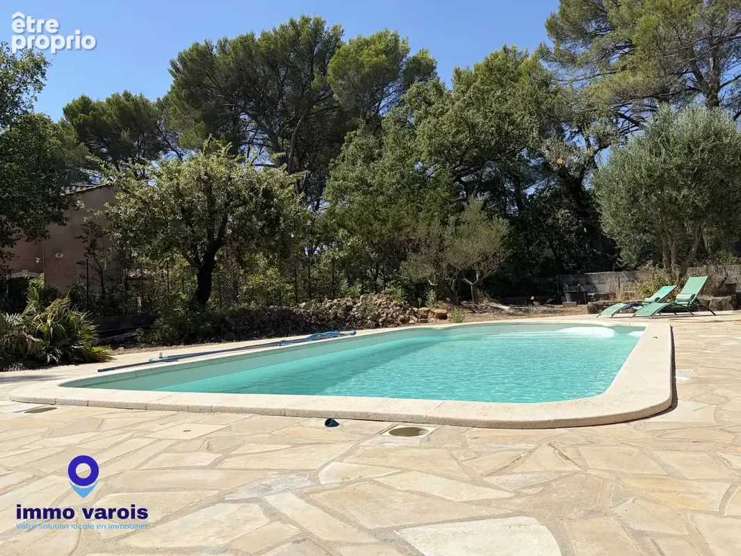 CUERS Environnement privilégié belle villa T5 avec piscine et double garage - photo 4