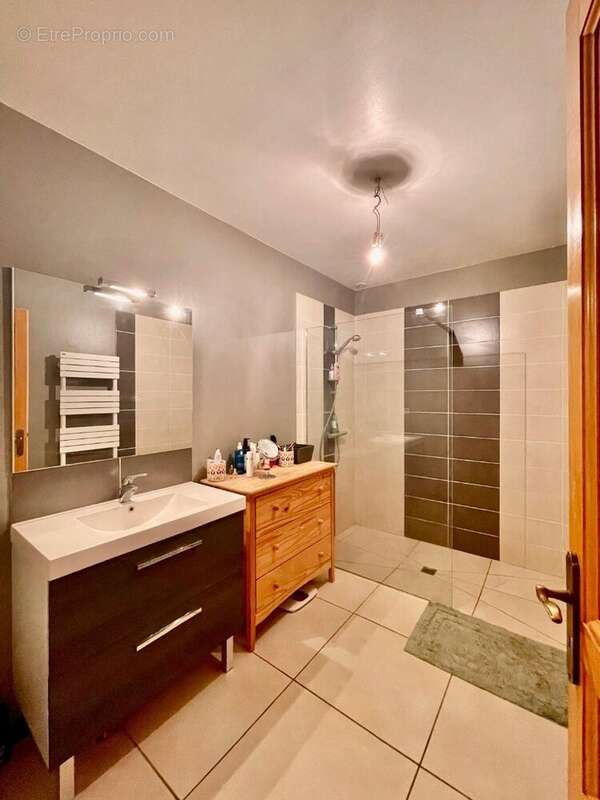 Nouveau ! Tres belle Villa F5 + Piscine ! - photo 8