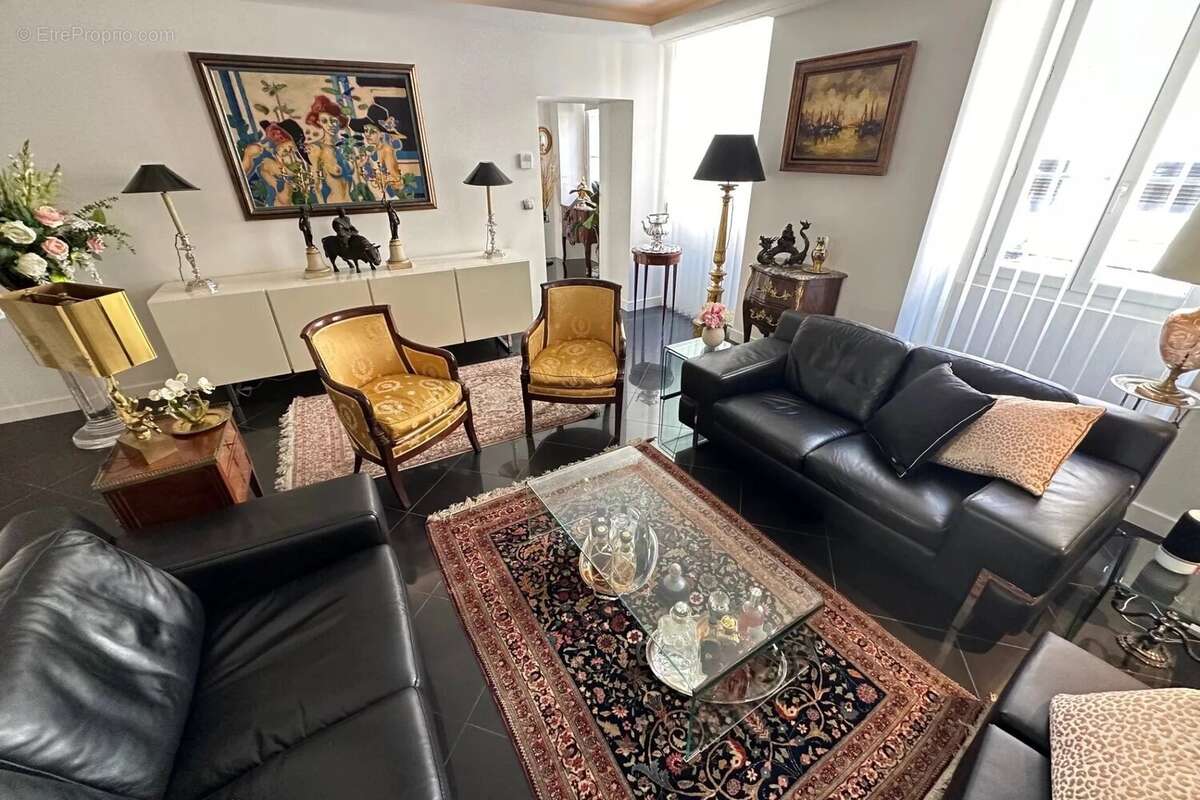 beau 3 pièces Vieux Nice - photo 4