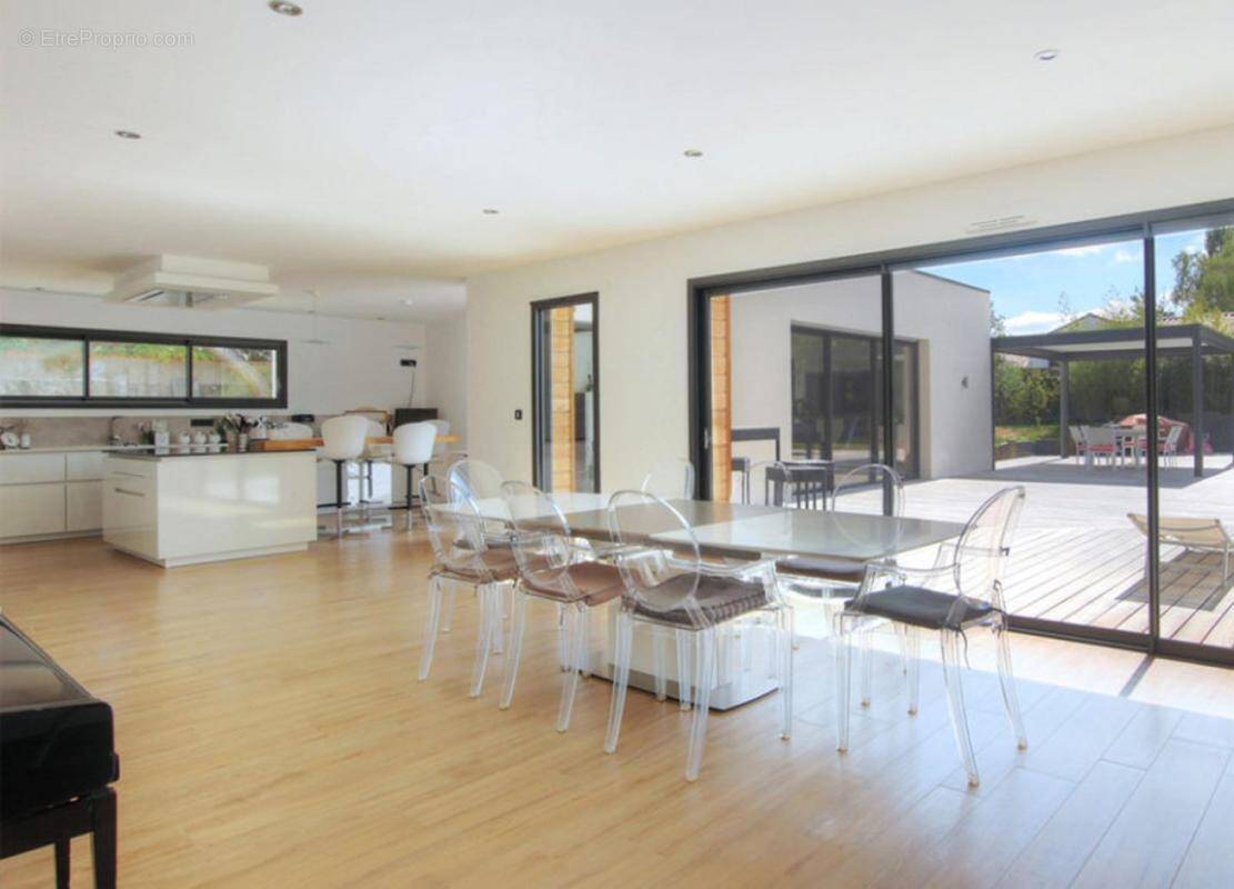 Appartement à BOUGIVAL