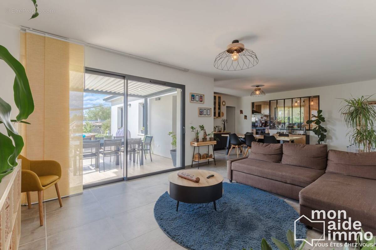 Maison à FARGUES-SAINT-HILAIRE