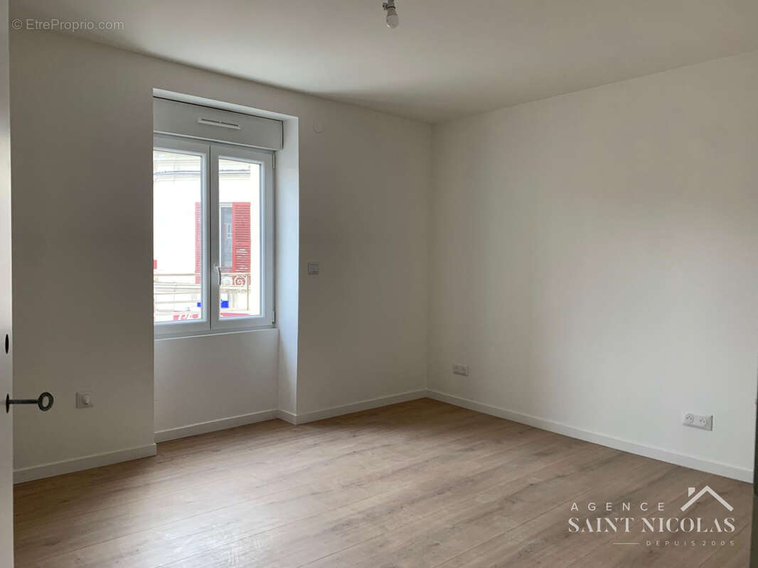 Appartement à LES MUREAUX