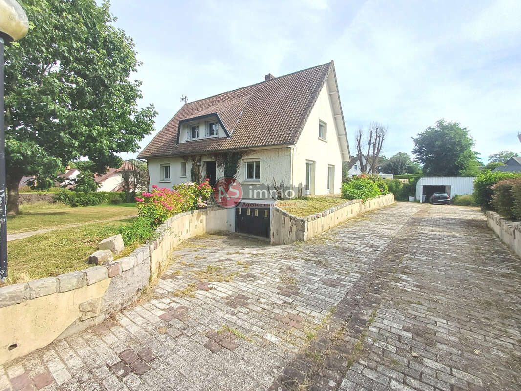 Maison à OFFRANVILLE