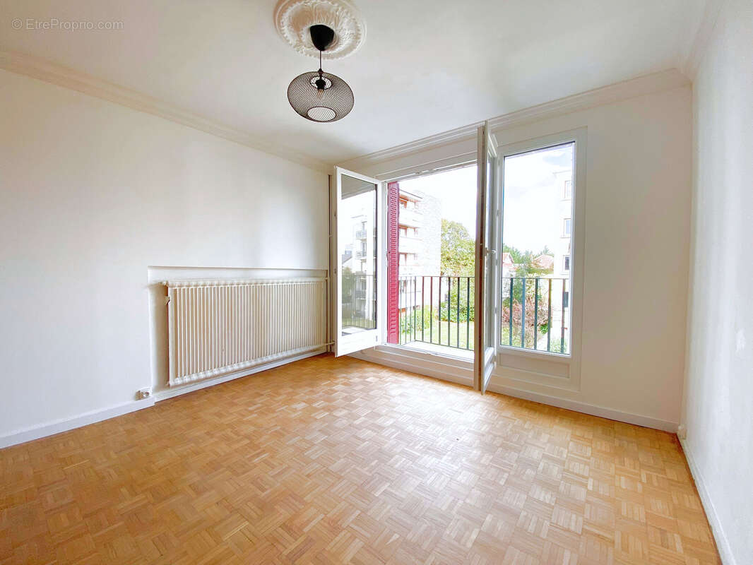 Appartement à SAINT-MAUR-DES-FOSSES