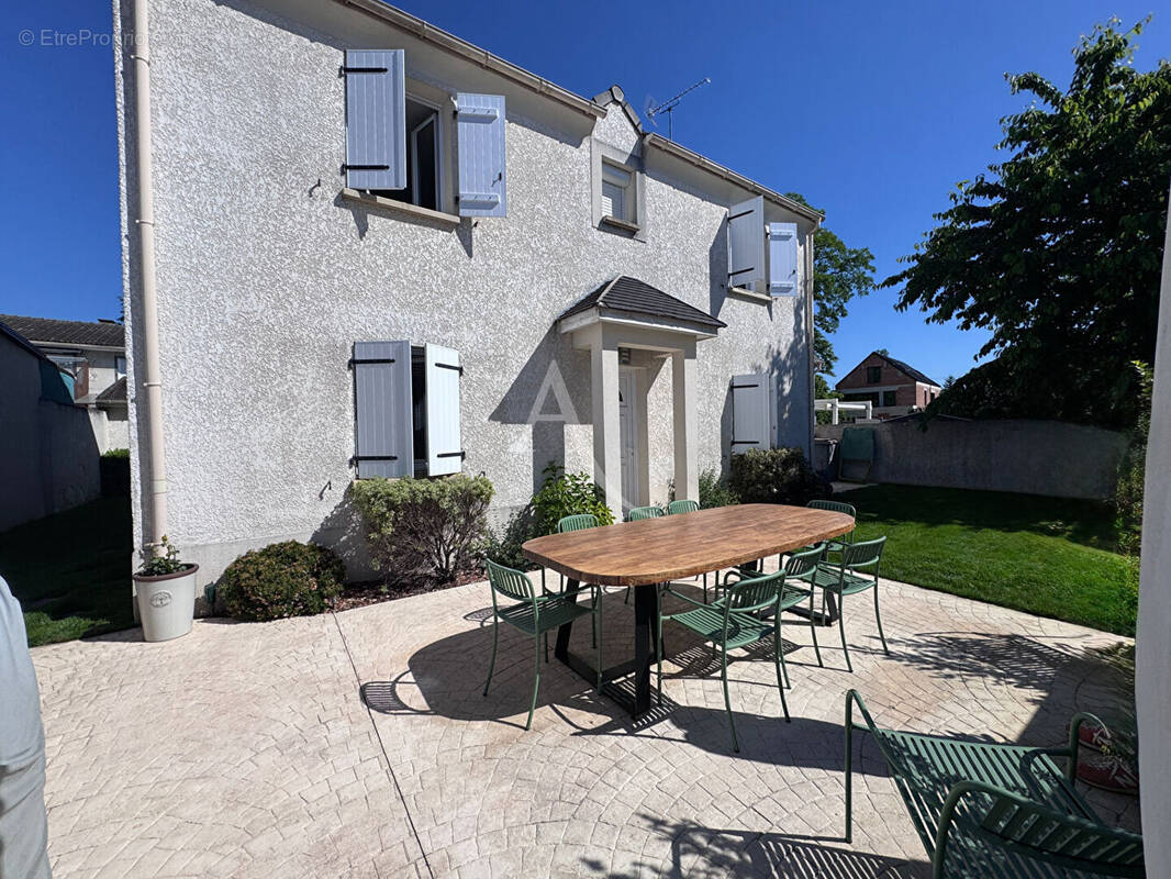 Maison à CONFLANS-SAINTE-HONORINE