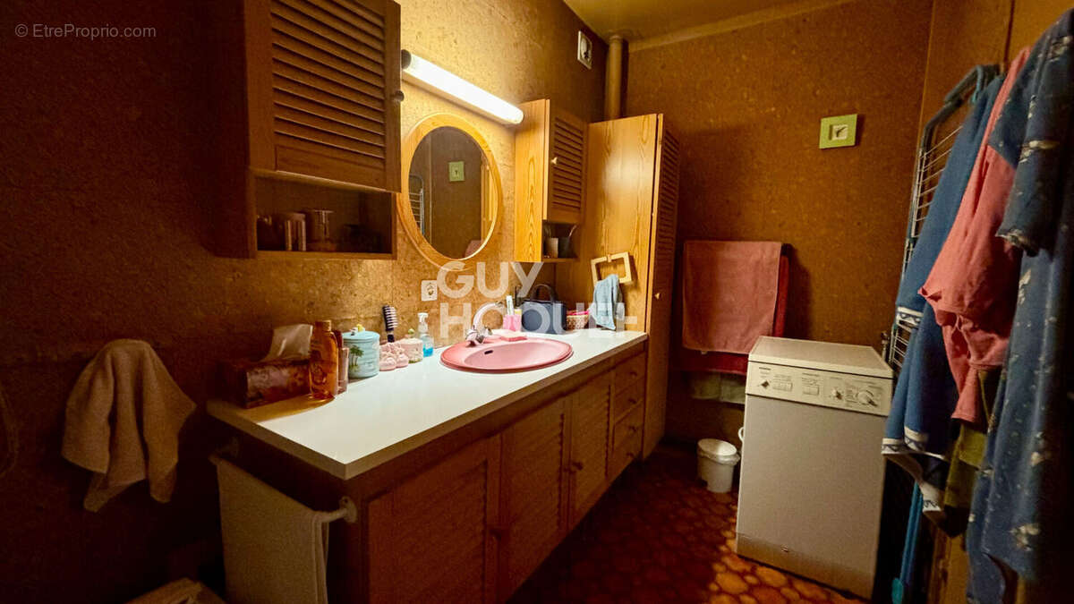 Appartement à FONTENAY-SOUS-BOIS