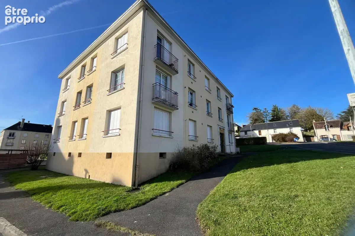 Loches - Appartement T4 - photo 1