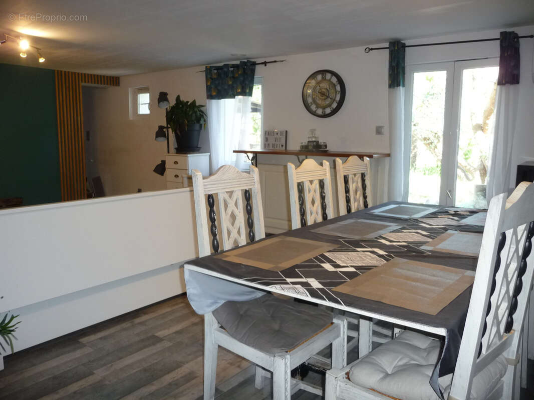 Maison à SAVIGNEUX