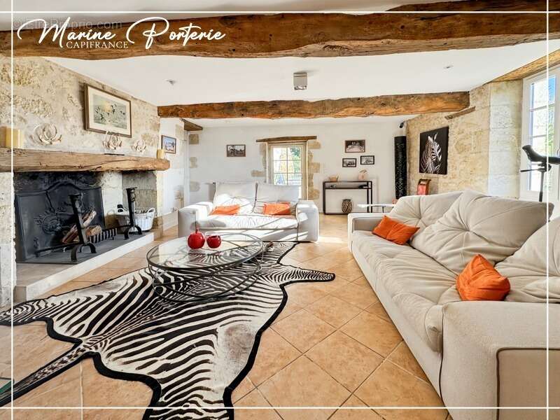 Propriété de charme en pierre – volumes exceptionnels – piscine – vue dégagée – proche Auch - photo 8