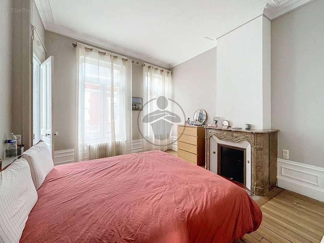 Maison à SAINT-QUENTIN