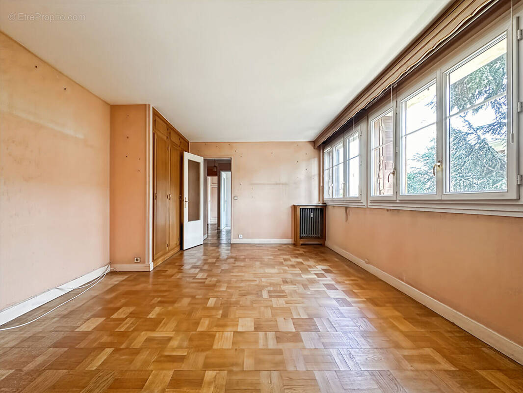 Appartement à ROSNY-SOUS-BOIS