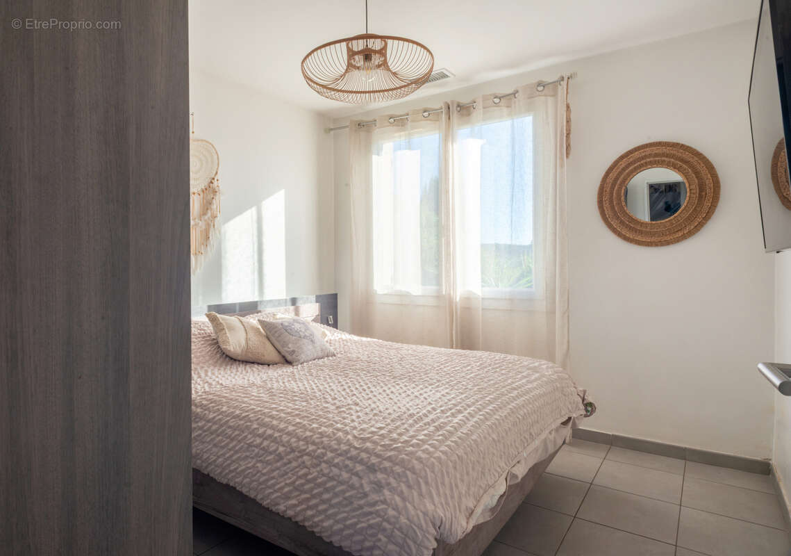 Appartement à LA VALETTE-DU-VAR