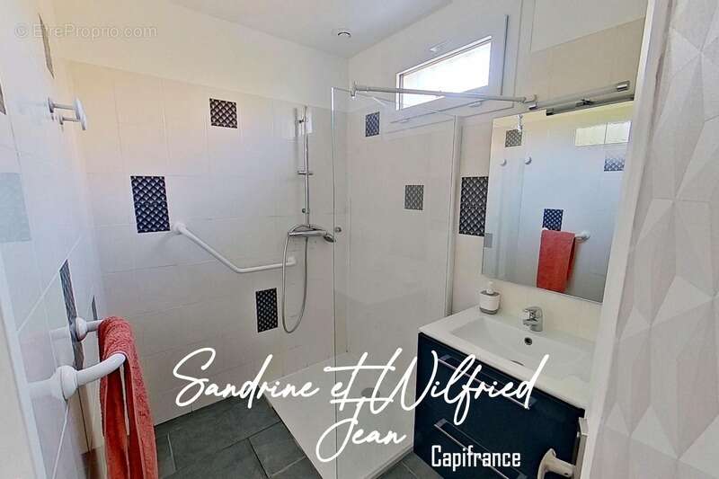 Maison à LA HAYE-MALHERBE