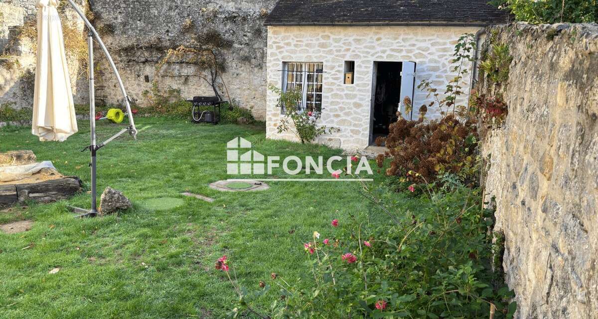 10 minutes de pontoise, propriete sur 3,5 hectares, maison de type f9, appartement f3 independant, garage, annexes - photo 8