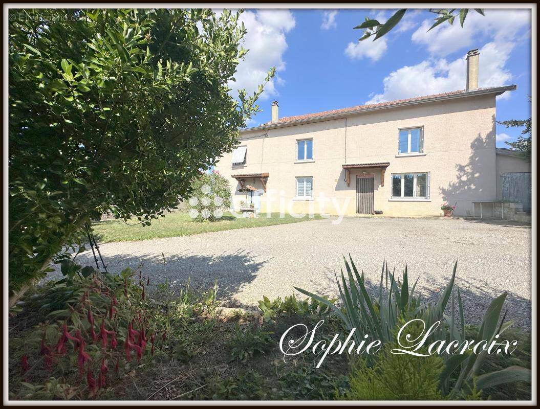 Maison à ANNEYRON
