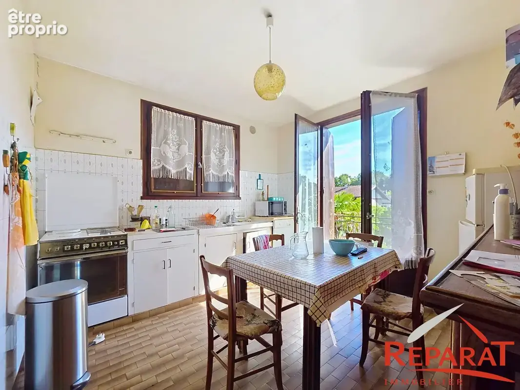 Maison 92 m² à Objat  - photo 8