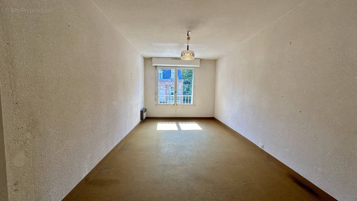STUDIO de 25m2 à rénover - idéal investisseur ou pied-à-terre saisonnier - photo 4