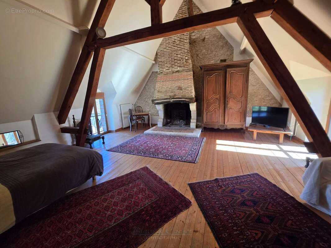 Maison à CONFLANS-SUR-LOING