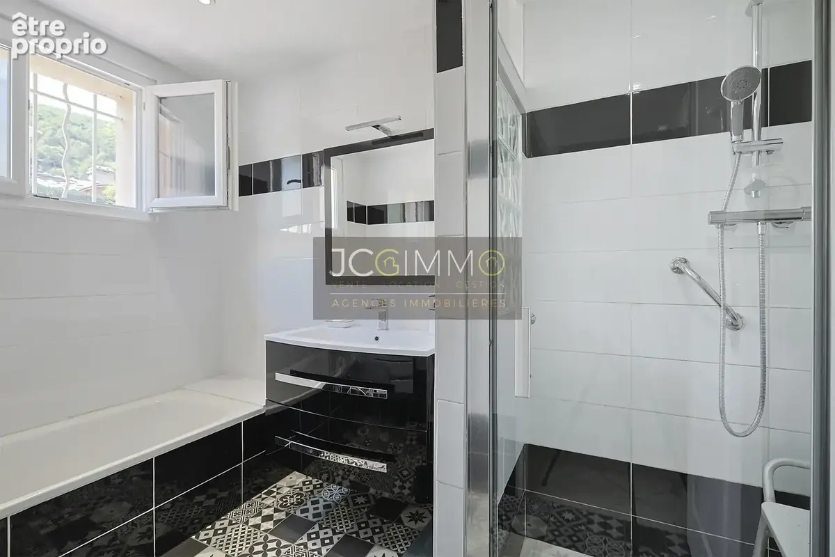 Maison T5 de 119m2 en très bon état - photo 10