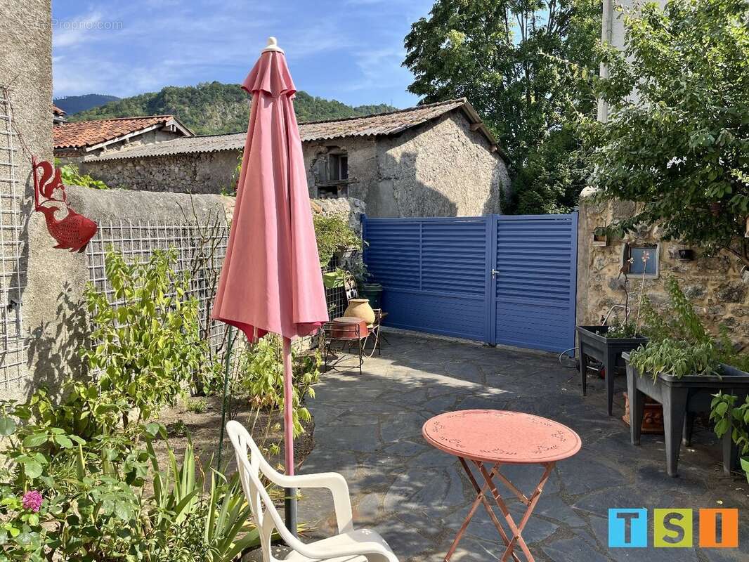 Troubat : Maison de village de charme entièrement rénovée par des artisans au coeur de la Barousse - photo 10