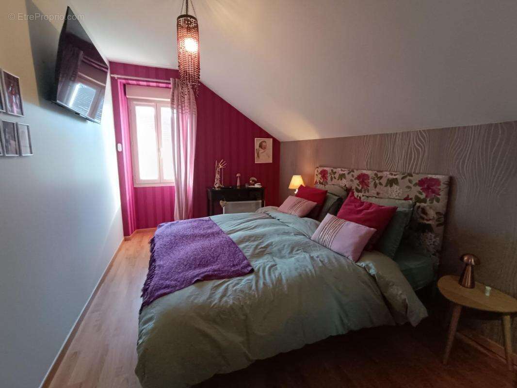 Maison à PARAY-LE-MONIAL