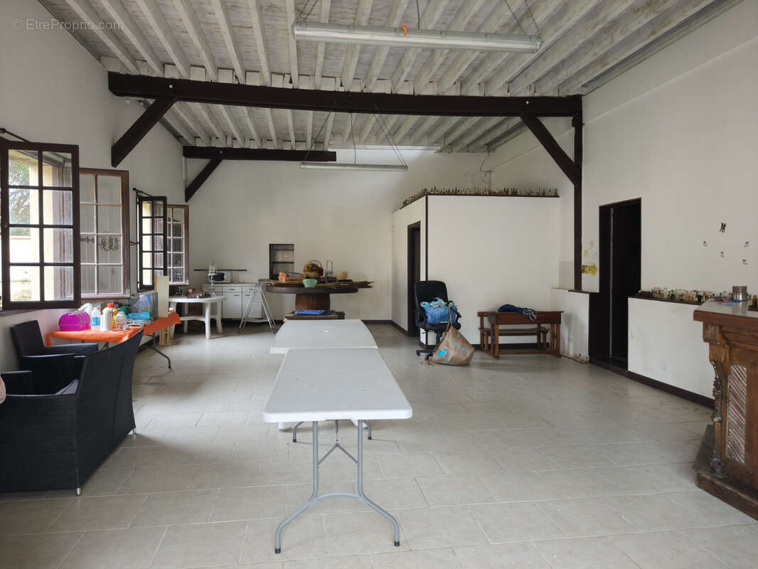 Maison à MONTREUIL-L'ARGILLE