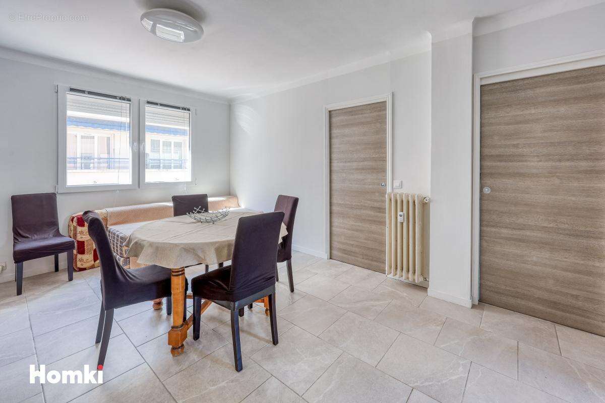 A vendre ! Appartement T3 traversant rénove avec balcon ascenseur et cellier ideal investissement ou résidence principale - photo 5