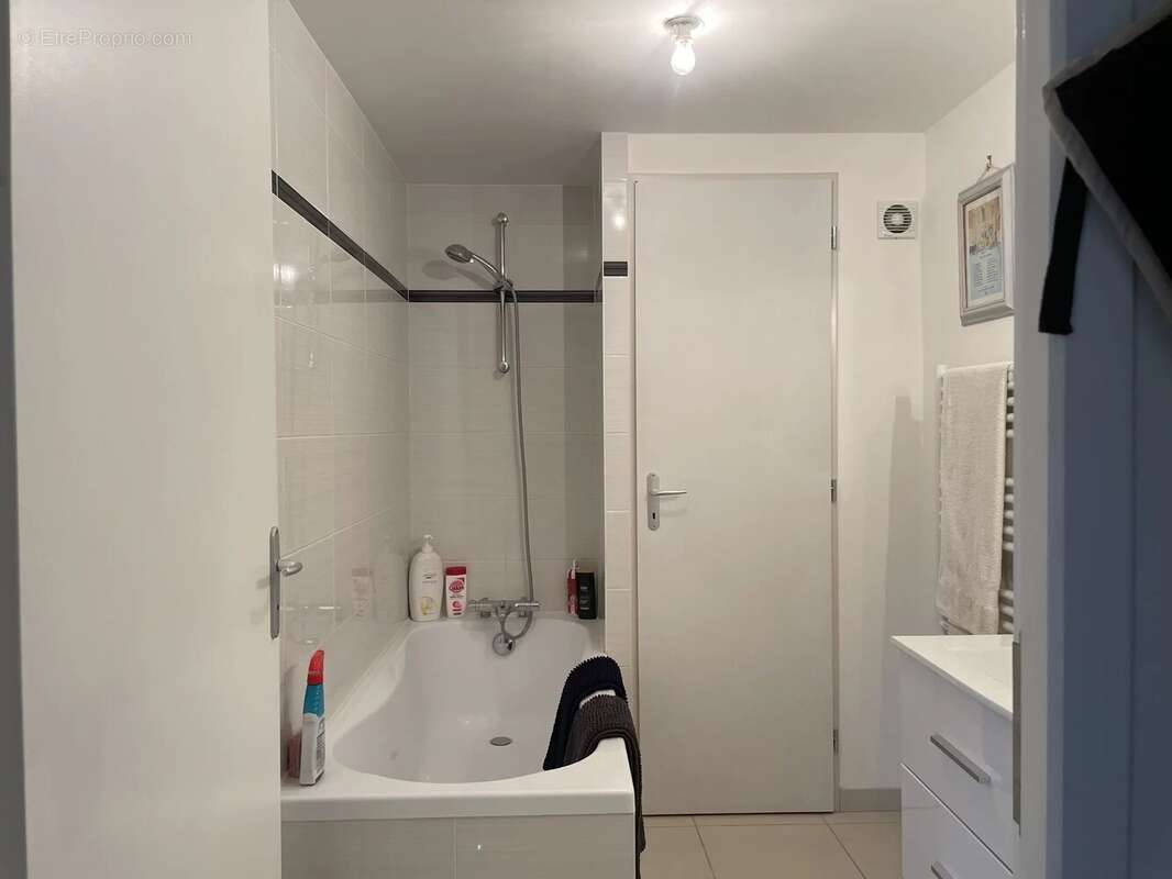 Maison familiale avec potentiel locatif à proximité de Saintes - photo 14