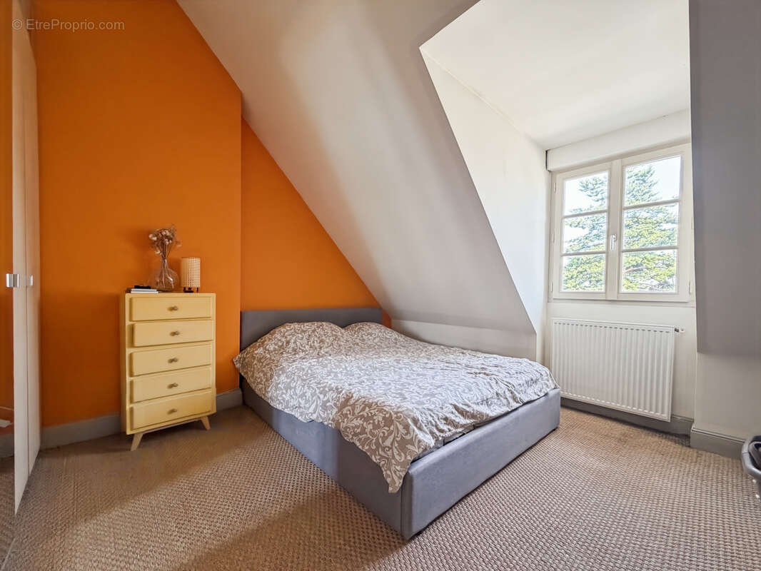 Maison de caractère avec jardin - Potentiel profession libérale - photo 11